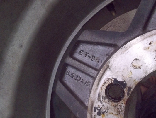 ขายแม็ก ล้นๆ ออฟ-34 ขอบ15x8.5 ล้อไม่เคยซ่อม ขอบหนา  ออฟลึกมาก T.085-6853700