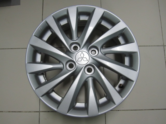 ขายล้อแม็ก Mitsubishi Attrage ขอบ 15