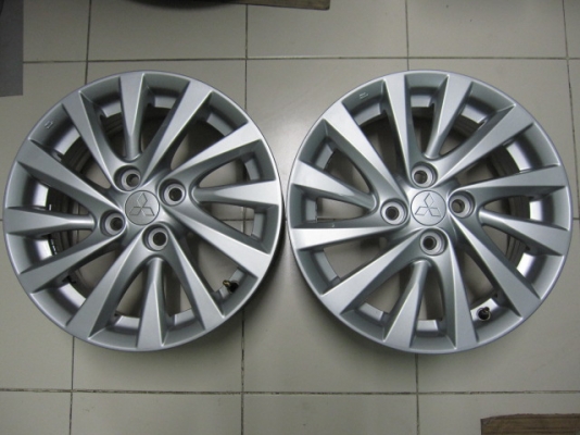 ขายล้อแม็ก Mitsubishi Attrage ขอบ 15