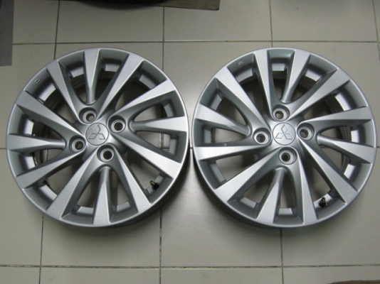 ขายล้อแม็ก Mitsubishi Attrage ขอบ 15