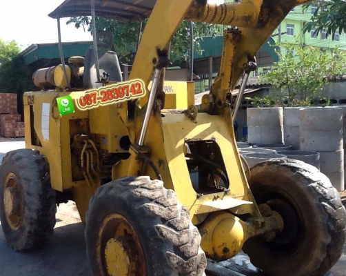 ขายรถตักล้อยาง CLARK ไม่มีเอกสาร