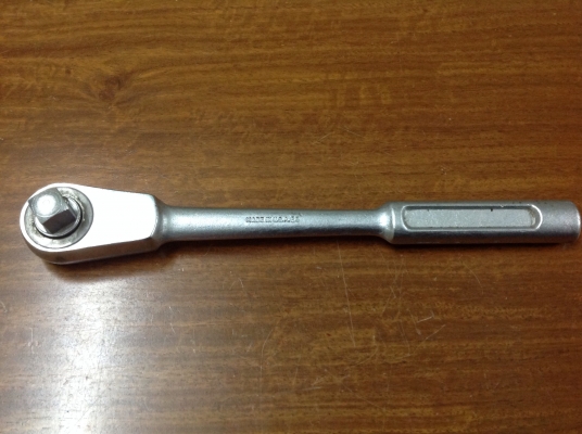 ขายก๊อกแก๊ก Vintage Husky CS41 4 หุน ขายก๊อกแก๊ก Vintage Husky CS41 4 หุน