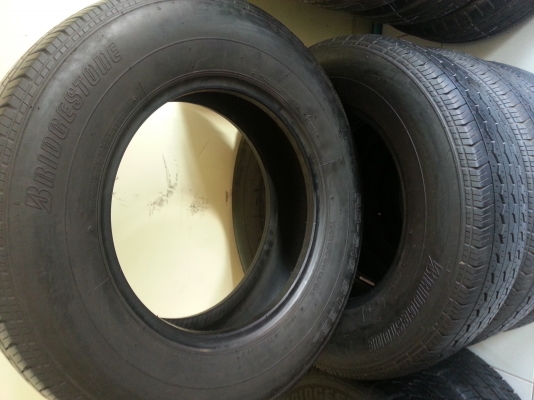 ยาง195/15  bridgestone  RD-613 Steel  made japan  ปี11สวยๆใช้คุ้มครับ