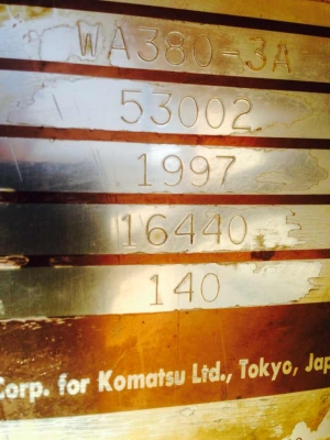 รถตักล้อยาง KOMATSU WA 380