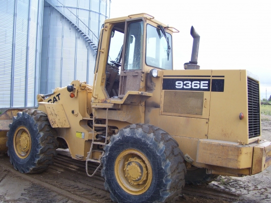 รถตักล้อยางCatterpillar 936E s/no.33Z3138 ปี1988#1,900,000