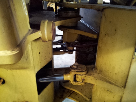 รถตักล้อยางkomatsu 510 รถนอกแท้ ยังไม่เสียภาษี จอดอยู่บางกอก ฟรีเทรดโซน บางพลี