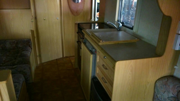 รถตู้นอนรถสภาพพร้อมใช้งาน รถสวย มีครัว ห้องนอน ห้องน้ำ ราคา 450,000 รถตู้นอนรถสภาพพร้อมใช้งาน รถสวย มีครัว ห้องนอน ห้องน้ำ ราคา 450,000