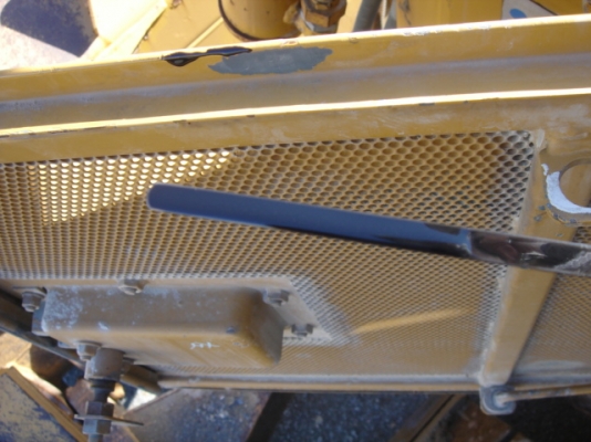 รถตักตีนตะขาบcaterpillar D6R s/no.7DR00439 ปี1998 13893ชั่วโมง