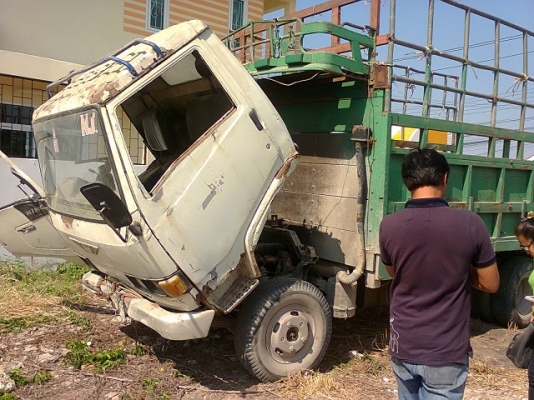 ขายหกล้อไดฮัทสุ เครื่องอีซูซุ 115 แรง ตามสภาพถูกๆครับ