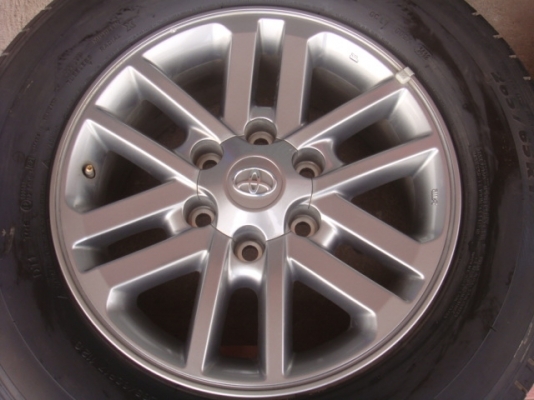 VIGO CHAMP / FORTUNER สีรมดำ รุ่นพิเศษ