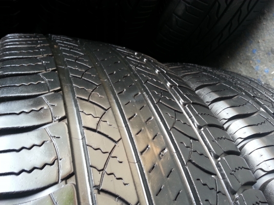 ขายยาง255/65/17ปี12Michalin  สวยเทพ  ขาย8000