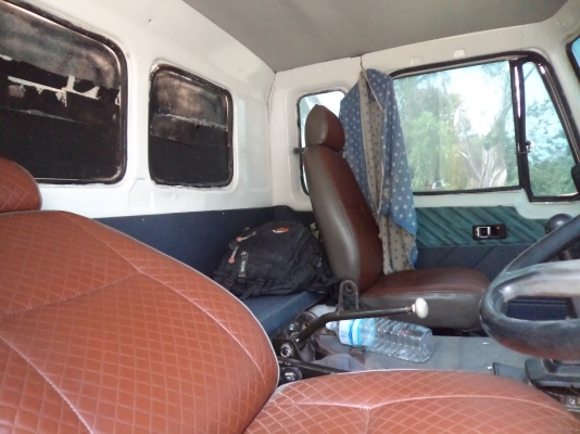 รถ10ล้ออีซูซุเทเลอร์2เพลาสโลว์เครื่อง195แรงม้าพร้อมใช้