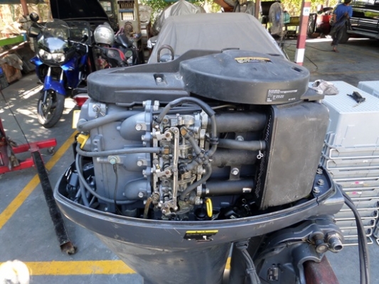 เครื่องเรือ YAMAHA 40 แรง 4STORKE พร้อม SUZUKI 30 แรง 2 จังหวะ เครื่องเรือ YAMAHA 40 แรง 4STORKE พร้อม SUZUKI 30 แรง 2 จังหวะ