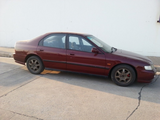 ขายACCORD ปี95 เครื่องV-Tec ABS รถสวยราคาถูก ภาษี57 เล่มพร้อมโอนครับ