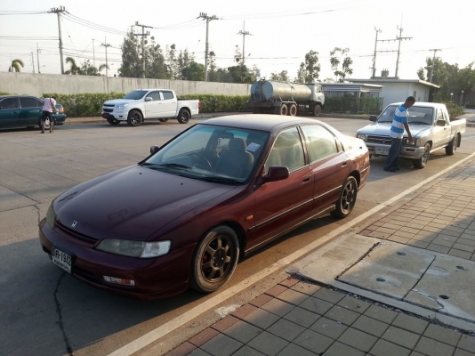 ขายACCORD ปี95 เครื่องV-Tec ABS รถสวยราคาถูก ภาษี57 เล่มพร้อมโอนครับ