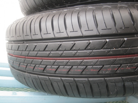 ขายกะทะล้อป้ายแดง new yaris ขอบ14 4รู100 ยางปี13 สนใจติดต่อเล็กคลองสามครับ (081-3747940)