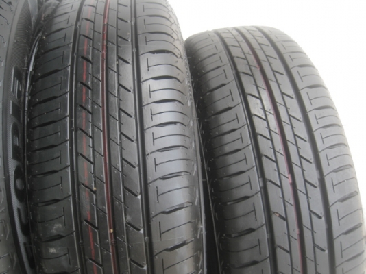 ขายกะทะล้อป้ายแดง new yaris ขอบ14 4รู100 ยางปี13 สนใจติดต่อเล็กคลองสามครับ (081-3747940)