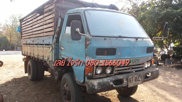 **250,000 บ.ต่อรอง**ขาย 6ล้อช่วงล่างใหญ่ ISUZU KS110 4BE1 เครื่องแน่นดี แห้งแรง ช่วงล่างFหน้า-หลัง คัสซีดีเดิมมีตำหนิตามรูป (ต้องเก็บ) กระบะคอกไม้4.30ม.สภาพดีพื้นดีข้างดี หัวเก๋งเดิมๆ พอใช้ ภายในโอเค ยาง8.25ดี4เส้นพอใช้2เส้น ทะเบียนขาด3ปี ขายตามสภาพเก็บนิ