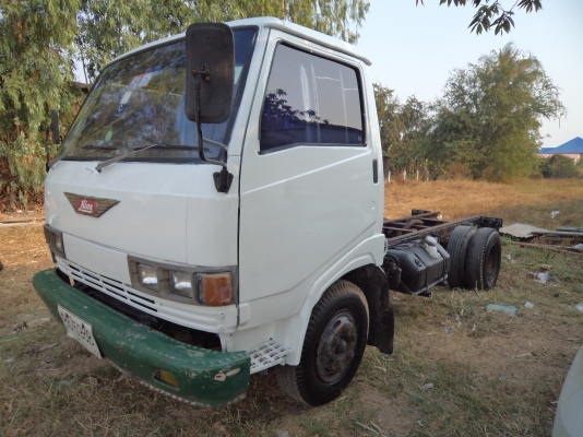 ขายถูกตามสภาพเลยคับ335000บาทรถ6ล้อฮีโน่FBเครื่อง117แรงช่วงล่างF สภาพดีพร้อมใช้