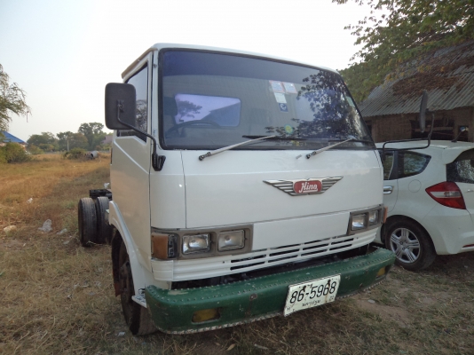ขายถูกตามสภาพเลยคับ335000บาทรถ6ล้อฮีโน่FBเครื่อง117แรงช่วงล่างF สภาพดีพร้อมใช้