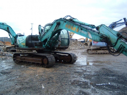 รถขุดมือสอง SK120-3 สนใจโทร 083 081 2889