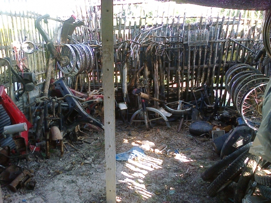 อะไหล่ YL2/YG5 แท้ เดิมติดรถมา มีทั้งคันเลย ครับ อะไหล่ YL2/YG5 แท้ เดิมติดรถมา มีทั้งคันเลย ครับ