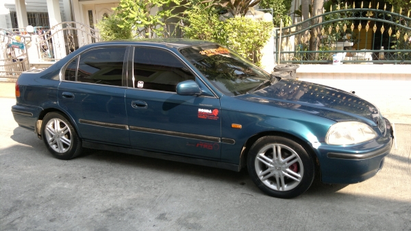 ขายถูกๆซีวิคตาโต เครื่องVTEC1.6 เกียร์ออโต้ ติดแก๊ส ดิสเบรค4ล้อ