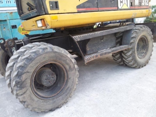 รถขุดล้อยาง CAT M312 # 6TL00484 สนใจโทร 083 081 2889
