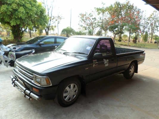 ขายกระบะไมตี้เอ็กหัวเดียวปี35/1992 รถข้าราชการครู ผอ.หนูอาง สมสมัย..........รถมือเดียวออกจากศูนย์รถเดิมมาก...สีเดิมไม่เคยทำไม่เคยชนครัชชีไม่ผุ......... รถใช้งานน้อยมากครับไม่เคยบรรทุกหนัก เครื่องเดิมไม่เคยทำเครื่องเงียบมากเหมือนใหม่เลยครับสภาพพร้อมใช้งานซ