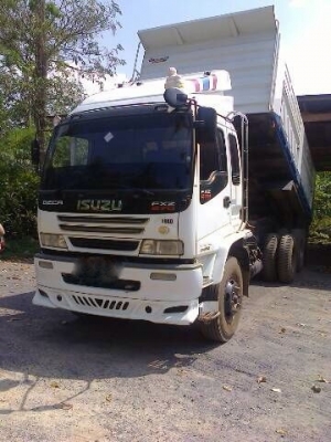 รถอีซูซุ 10 ล้อดั้ม 270 แรงม้า. ปี 50  สนใจติดต่อ 081 - 6079515