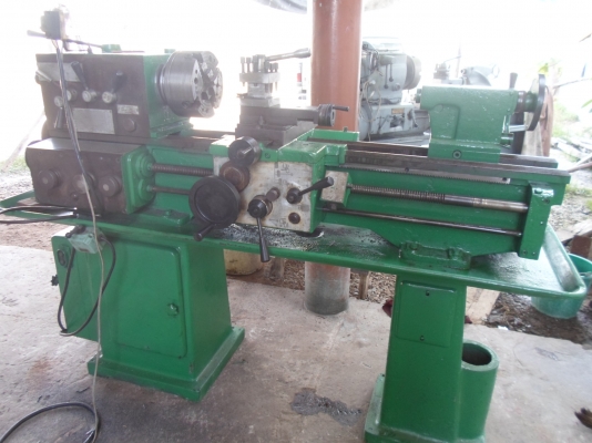 แท่นกลึง 5 ฟุต 2 เพลา เกียร์บล็อก สภาพพร้อมใช้งาน 55,000