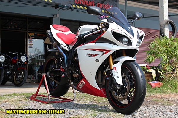 แม็กสิงห์บุรี//YAMAHA R1 ปี2009 สภาพสวยสุดๆ ของแต่งเยอะมาก ทะเบียนแท้โอนขนส่ง 580000 ด่วน