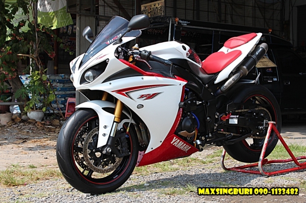 แม็กสิงห์บุรี//YAMAHA R1 ปี2009 สภาพสวยสุดๆ ของแต่งเยอะมาก ทะเบียนแท้โอนขนส่ง 580000 ด่วน