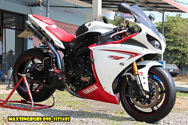 แม็กสิงห์บุรี//YAMAHA R1 ปี2009 สภาพสวยสุดๆ ของแต่งเยอะมาก ทะเบียนแท้โอนขนส่ง 580000 ด่วน