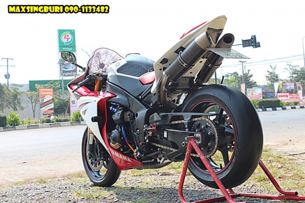 แม็กสิงห์บุรี//YAMAHA R1 ปี2009 สภาพสวยสุดๆ ของแต่งเยอะมาก ทะเบียนแท้โอนขนส่ง 580000 ด่วน
