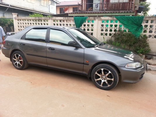 ขายดาวน์รถเก๋ง Honda Civic ปี 93