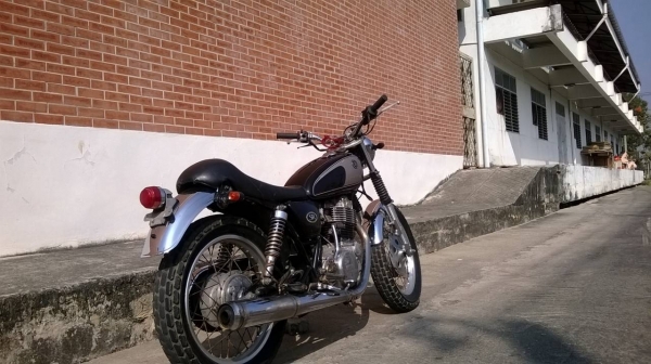ขายด่วน Yamaha sr 400 year 1995 อินวอย สพม.
