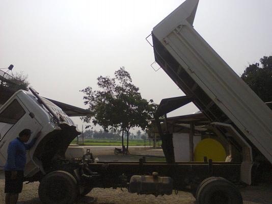 ขายหกล้อดั้มพ์ KM-777 สภาพสวยพร้อมใช้ เฟืองท้ายเอฟ และสโลว์กลาง ขายหกล้อดั้มพ์ KM-777 สภาพสวยพร้อมใช้ เฟืองท้ายเอฟ และสโลว์กลาง