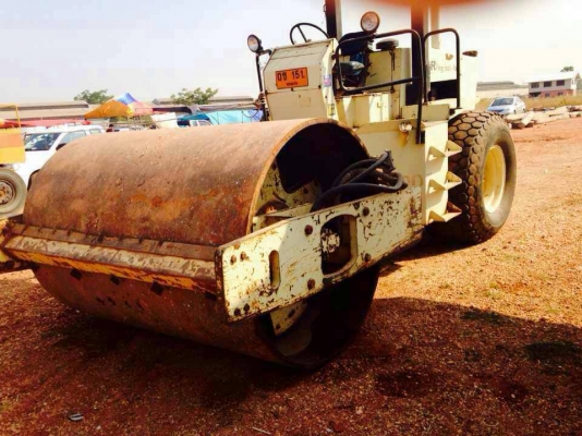 ขายรถบด  INGERSOLLRAND สวยสภาพพร้อมใข้ เอกสารเล่มทะเบียน