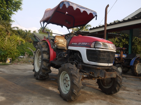 ขาย YANMAR EF352 T ครับ