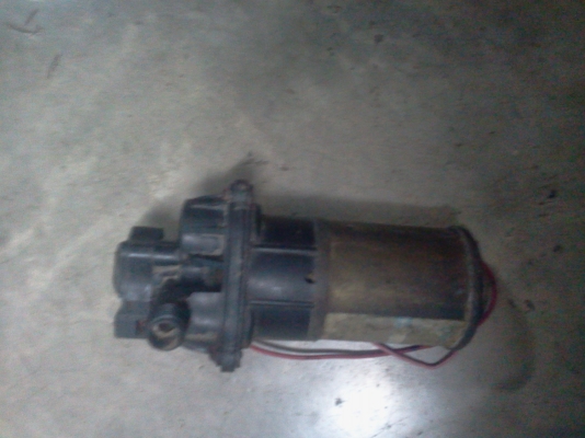 เครื่องดูดน้ำมัน