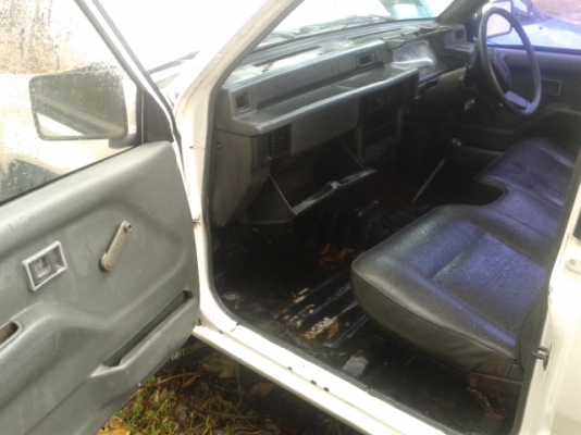 59000ขายL200มิตซูไซโคนปี95หัวเดียว รถเครื่องเกียร์ดีขี่ดีแอร์เย็น สีพอได้ ภายในสอาดพอได้ ช่วงล่างมีดังบ้าง จัดไฟแนนซ์ได้  แต่ได้ไม่มาก