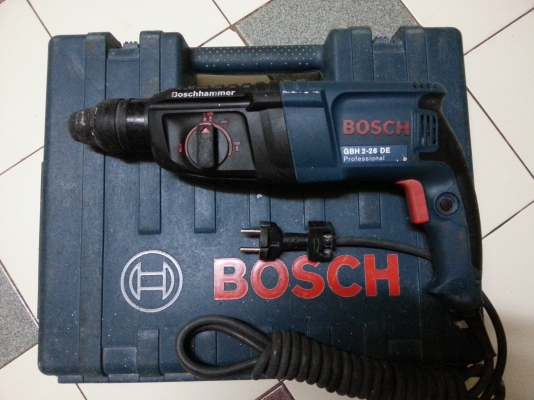 ขายสว่านโรตารี่ BOSCH 3ระบบของแท้รุ่นGBH2-26DEสภาพตัวนี้ดีมากเกิน90\%ครับ