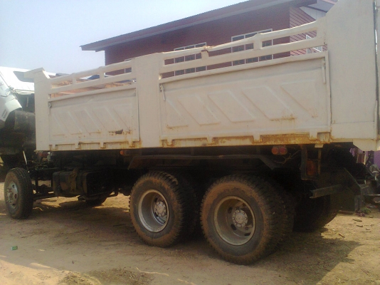 ขาย มิตซู ฟูโซ่ ปี47 เทอโบ เครื่อง 6 D 16 ลงเครื่องใหม่ เปลี่ยนห้วใหม่ ลงเล่มเรียบร้อย ยางใหม่ 10 เส้น ขอโทษครับที่ถ่ายภาพเดียว แบตโทรศัพหมด มาก่อนได้ก่อนครับ