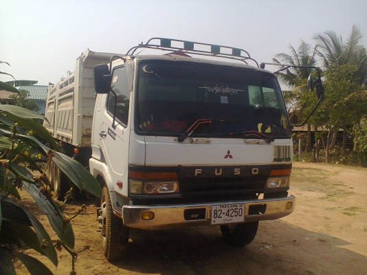 ขาย มิตซู ฟูโซ่ ปี47 เทอโบ เครื่อง 6 D 16 ลงเครื่องใหม่ เปลี่ยนห้วใหม่ ลงเล่มเรียบร้อย ยางใหม่ 10 เส้น ขอโทษครับที่ถ่ายภาพเดียว แบตโทรศัพหมด มาก่อนได้ก่อนครับ