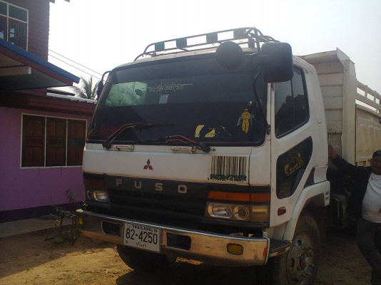 ขาย มิตซู ฟูโซ่ ปี47 เทอโบ เครื่อง 6 D 16 ลงเครื่องใหม่ เปลี่ยนห้วใหม่ ลงเล่มเรียบร้อย ยางใหม่ 10 เส้น ขอโทษครับที่ถ่ายภาพเดียว แบตโทรศัพหมด มาก่อนได้ก่อนครับ