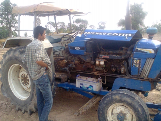 ขายรถไถ 6600 T5 สภาพดี ใช้งานดี ไม่มีคนขับ