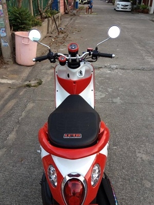 ฟ๊โน่ ปี55 รถไหม่ไม่มีรอยเลย