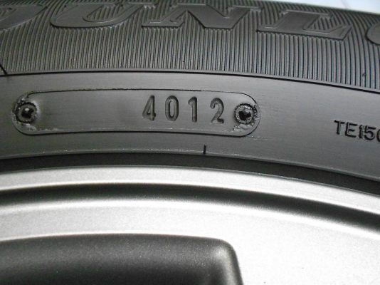 ขายล้อแม็ก Vigo champ ขอบ 16(5/114.3)พร้อมยาง Dunlop 215/65/16 ปลายปี 12/เทิร์นได้-ใส่ฟรีค่ะ