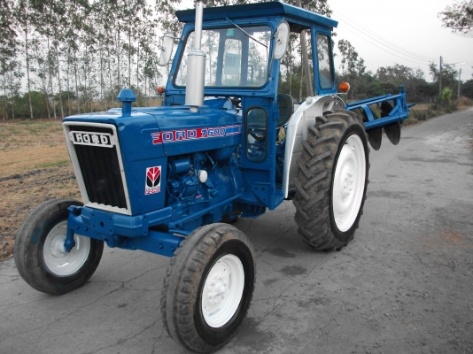 บัญชาแทรคเตอร์จัดรถดี สวย ถูก มาฝากครับ.FORD 3 สูบ 50 แรง